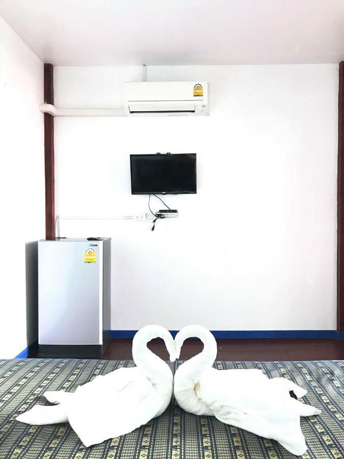 Dutchman Homestay Ko Kut エクステリア 写真